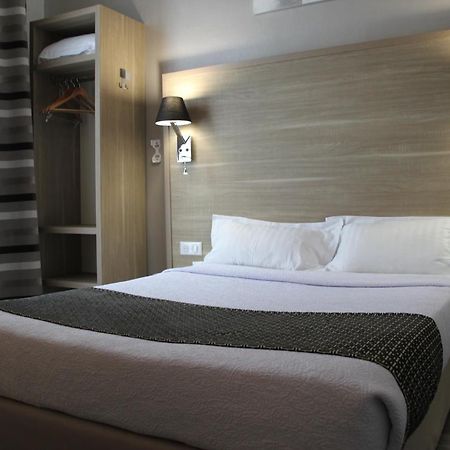 Hotel Univers Carpentras Kültér fotó