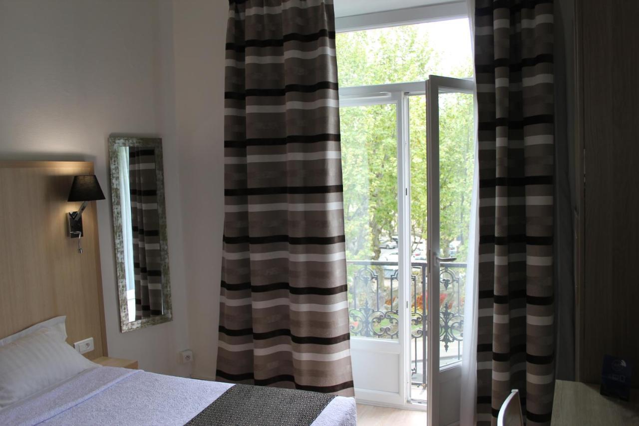 Hotel Univers Carpentras Kültér fotó