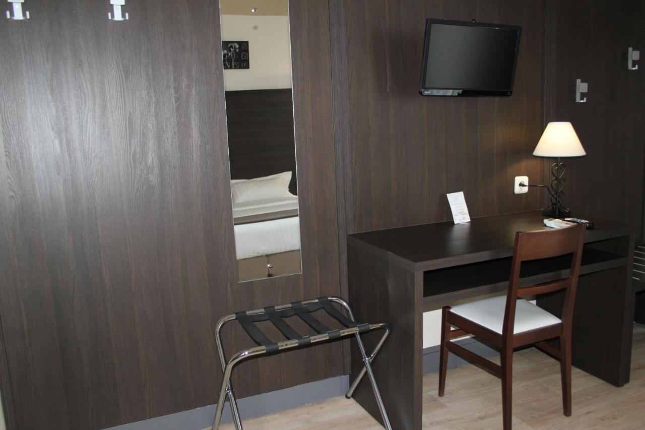 Hotel Univers Carpentras Kültér fotó